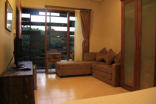 Hostal Semarandana Bedrooms And Pool