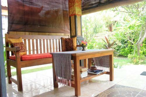 Hostal Pondok Shindu Guest House