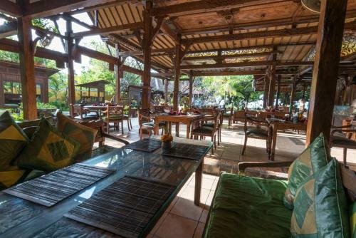 Hotel Pondok Sari Beach & Spa Resort