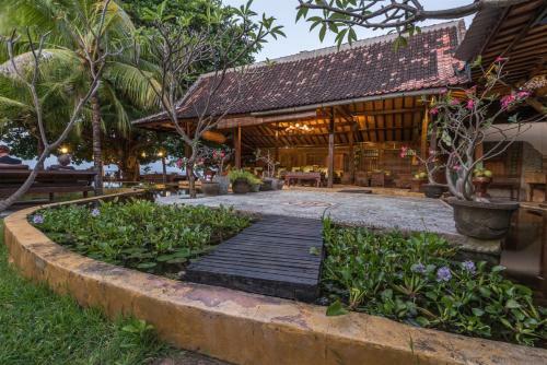 Hotel Pondok Sari Beach & Spa Resort