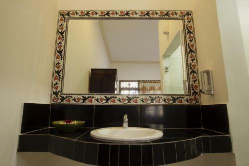 Bed & Breakfast Frangipani Homestay