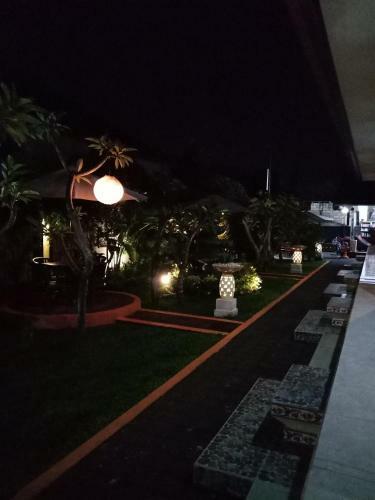 Bed & Breakfast Frangipani Homestay