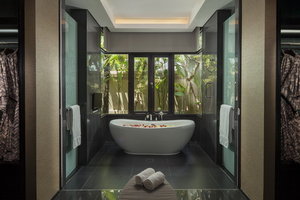 Hotel Mantra Sakala Resort & Beach Club