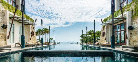 Hotel Mantra Sakala Resort & Beach Club