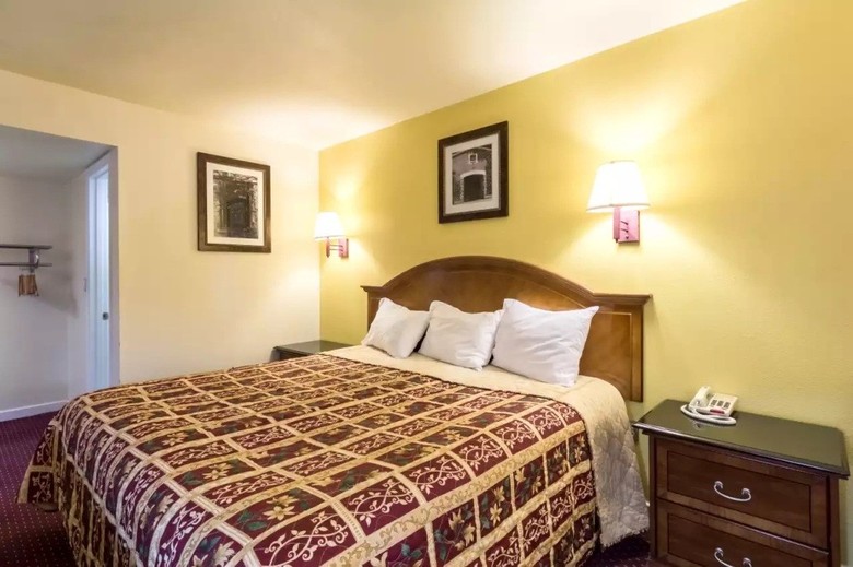 Hotel Rodeway Inn At Six Flags