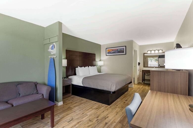 Hotel Comfort Inn