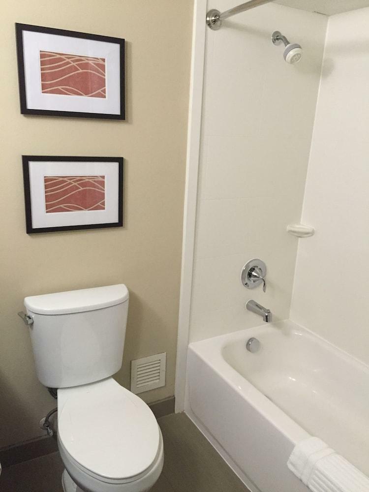 Hotel Comfort Inn Airport