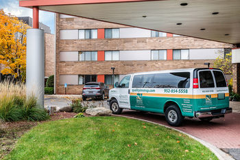 Hotel Quality Inn & Suites Airport