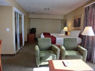 Chase Suite Hotel