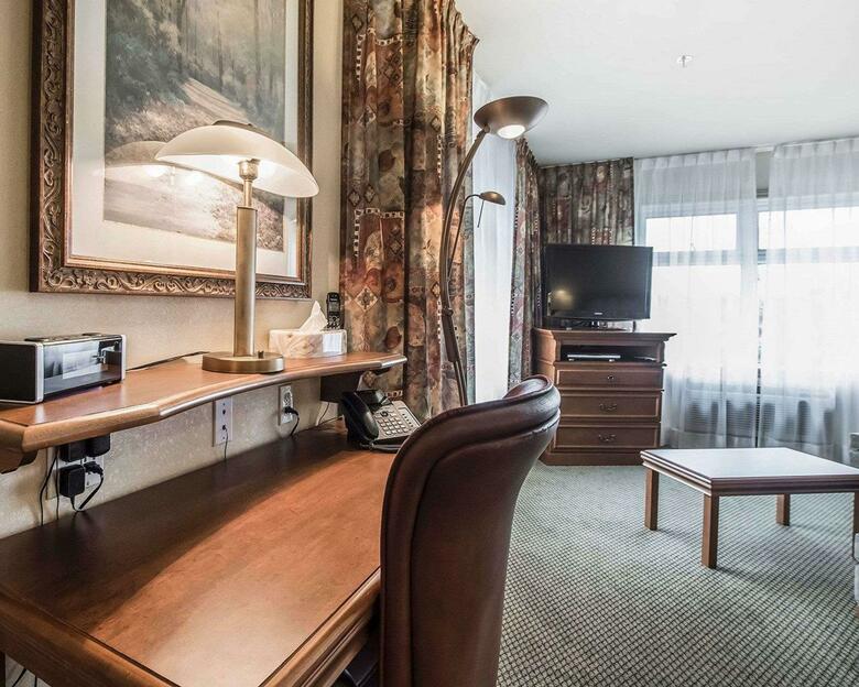 Hotel Quality Suites Drummondville