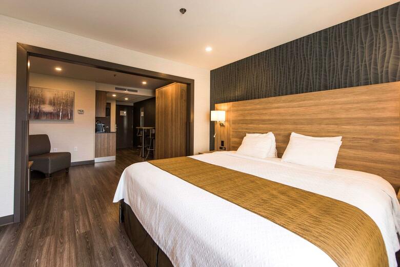 Hotel Quality Suites Drummondville