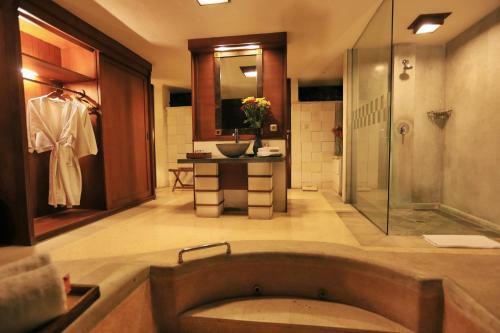 Villa The Sanyas Suite Bali