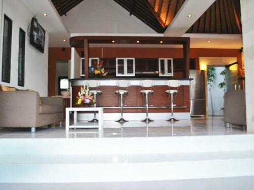 Tanjung Lima Villa