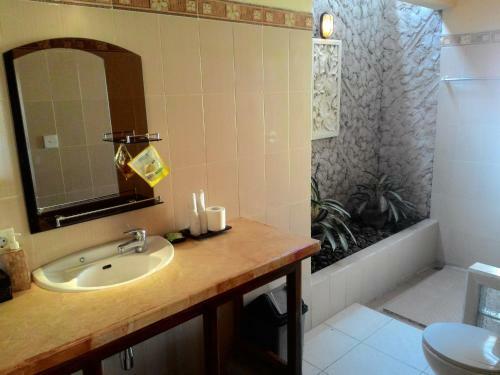 Hostal Segara Wangi Beach Cottages