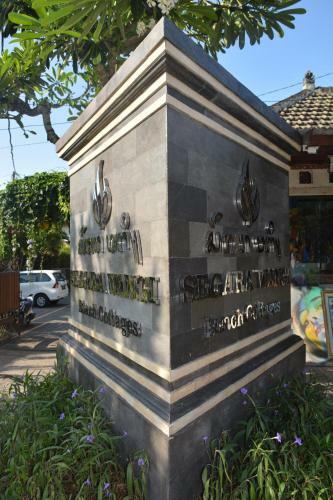 Hostal Segara Wangi Beach Cottages