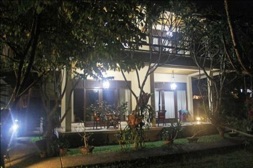 Hostal Puri Wisnu Bungalow