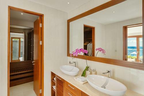 Villa Tirta Nila Beach House