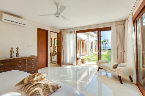 Villa Tirta Nila Beach House