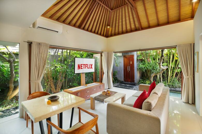 Legian Kriyamaha Villa