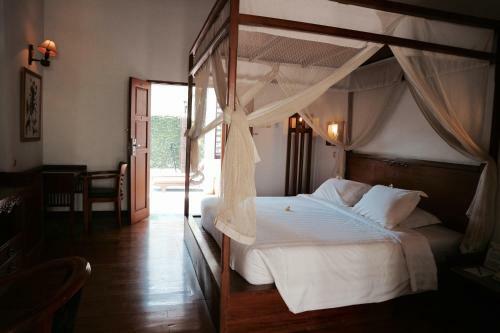 Hotel Kuta Lagoon Resort And Pool Villas