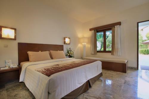 Hotel Kuta Lagoon Resort And Pool Villas
