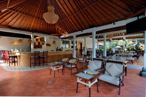 Hotel Adi Dharma Cottages