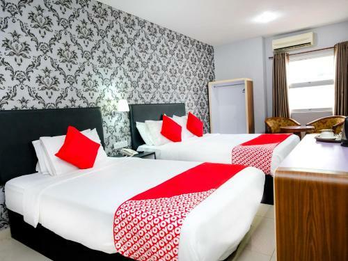 Grand City Hotel II