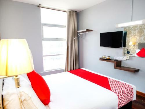 Grand City Hotel II