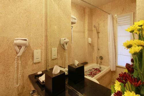 Hotel The Lokha Legian Resort And Spa