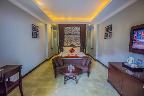 Hotel The Lokha Legian Resort And Spa