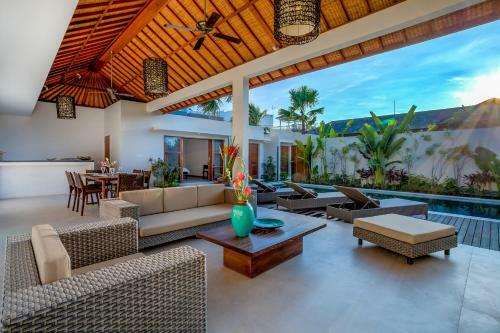 Echo Beach Villa