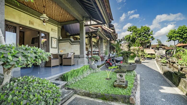 Hostal Kunang Kunang Guest House