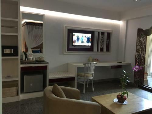 Puri Dewa Bharata Hotel & Villas