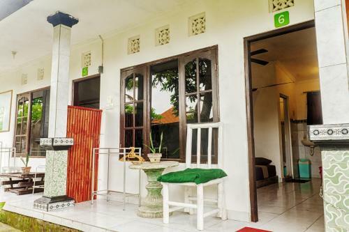 Hostal Kris Kos