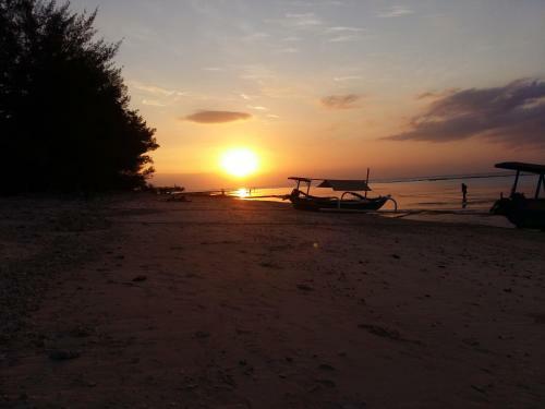 Hostal Yaya Bungalows Blue Coral