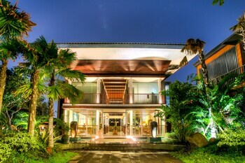 Javana Royal Villas