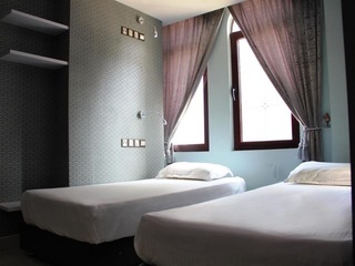 Arenaa Mountbatten Boutique Hotel
