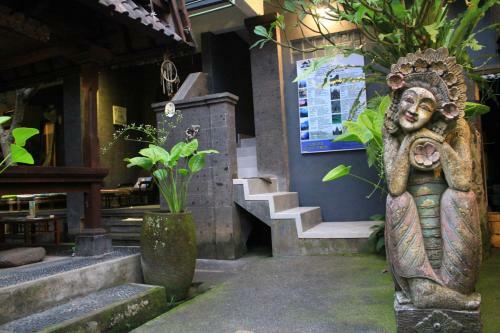 Bed & Breakfast Pratama Home Stay