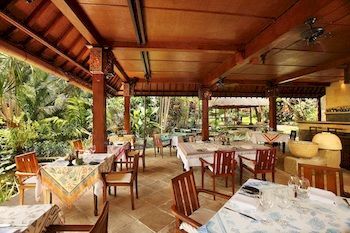 Hotel Warwick Ibah Luxury Villas & Spa