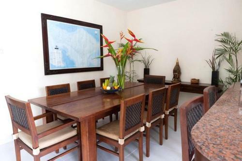 Aisha Family Villa