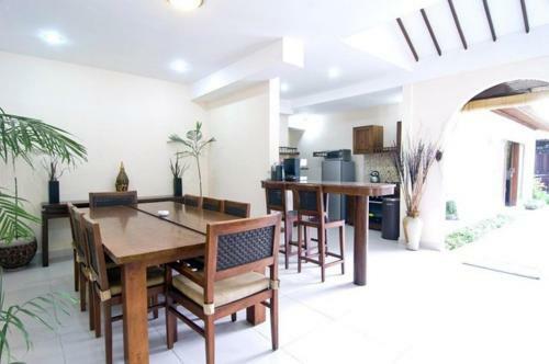 Aisha Family Villa