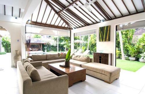 Aisha Family Villa