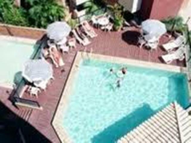 San Marino Su�te Hotel