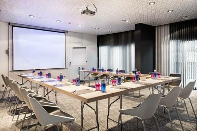 Hotel Barcel� Raval