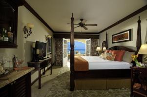 Hotel Sandals Carlyle