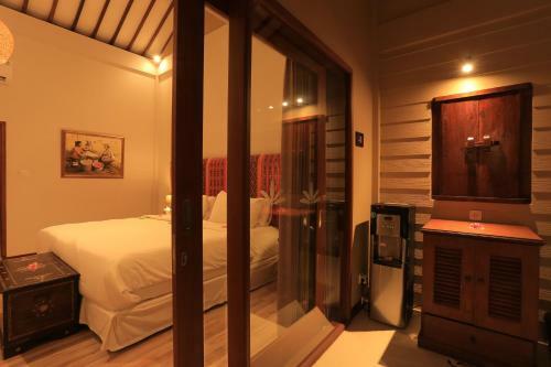 Bed & Breakfast Puri Mas Spa Resort
