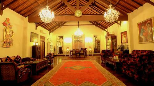 Bed & Breakfast Puri Mas Spa Resort