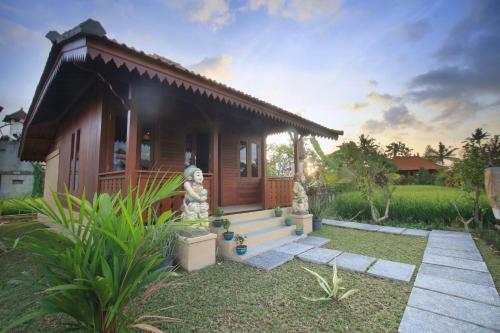 Hostal Nur Guest House