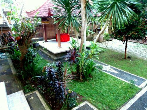 Hostal Dewa Put Guest House