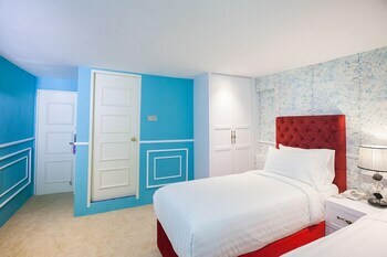 Deluxcious Heritage Hotel